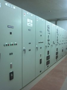 Tủ điều khiển bơm trung chuyển.