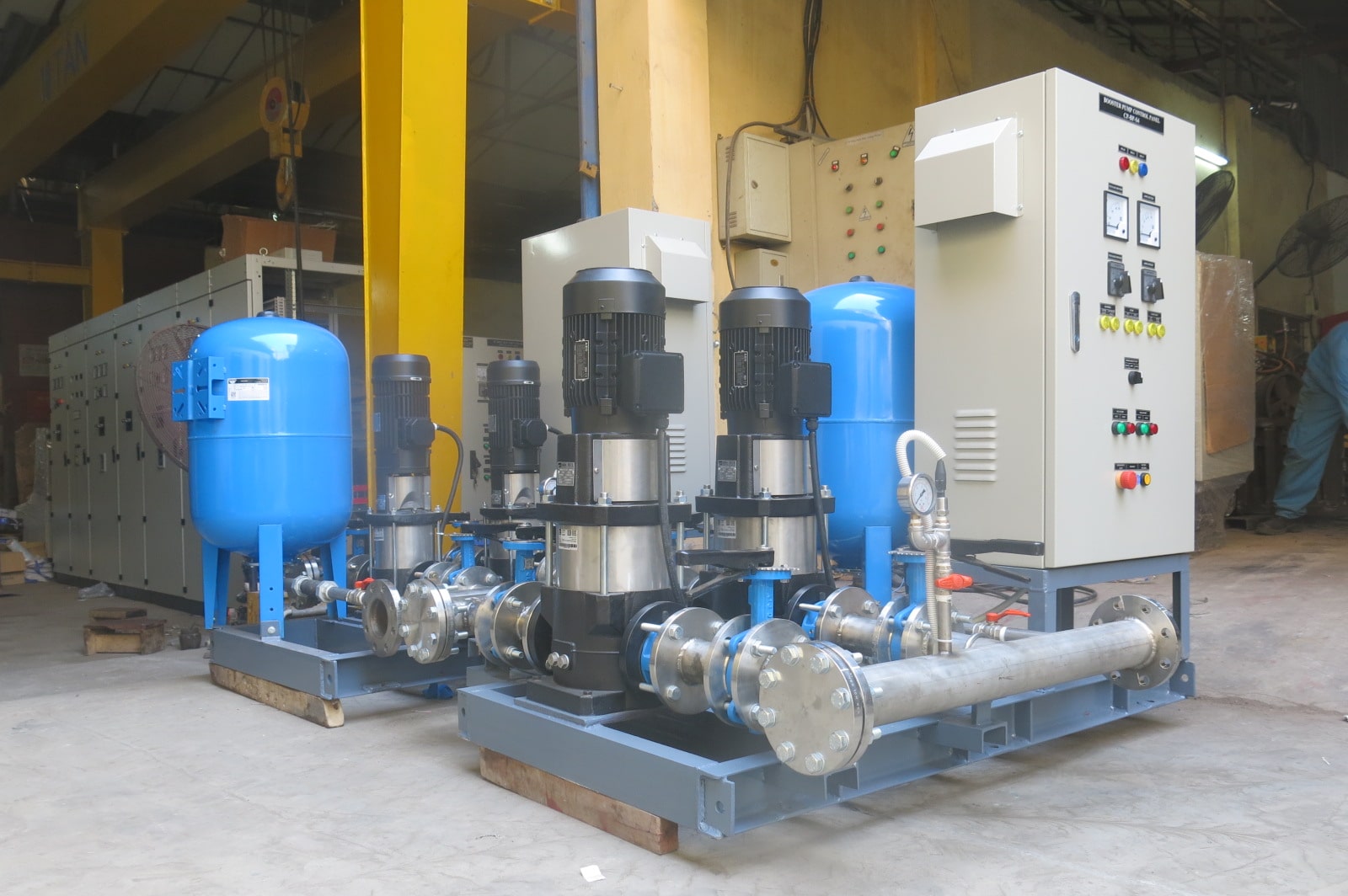 lua-chon-may-bom-chim-va-may-bom-can